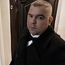 Знакомства: Виктор, 35 лет, Миасс