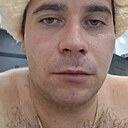 Знакомства: Максим, 31 год, Саратов