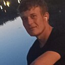 Знакомства: Артëм, 26 лет, Волжский