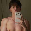 Знакомства: Даня, 18 лет, Екатеринбург