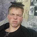 Знакомства: Максим, 23 года, Слоним