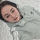 Знакомства: Аня, 24 года, Армянск