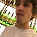 Знакомства: Артем, 21 год, Калининград