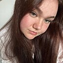 Знакомства: Полина, 20 лет, Санкт-Петербург