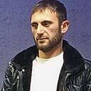 Знакомства: Джони, 36 лет, Обухово