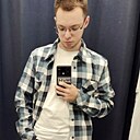 Знакомства: Саша, 23 года, Саратов