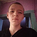 Знакомства: Максим, 18 лет, Симферополь