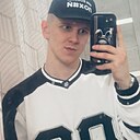 Знакомства: Мишка, 22 года, Санкт-Петербург