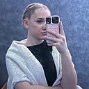 Знакомства: Виктория, 19 лет, Хабаровск