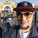 Знакомства: Виктор, 32 года, Новосибирск