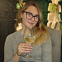 Знакомства: Ангелина, 26 лет, Магадан