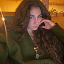 Знакомства: Эля, 25 лет, Москва