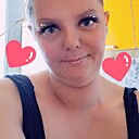 Знакомства: Виктория, 40 лет, Норильск