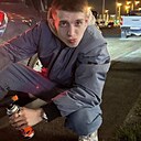 Знакомства: Илья, 27 лет, Екатеринбург