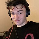 Знакомства: Максим, 19 лет, Серов