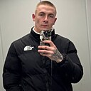 Знакомства: Виктор, 23 года, Саратов