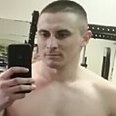 Знакомства: Кирил, 28 лет, Владивосток