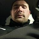 Знакомства: Виктор, 27 лет, Ульяновск