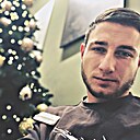 Знакомства: Артем, 22 года, Отрадная