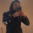 Знакомства: Codrin, 24 года, Iași