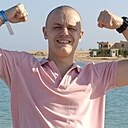 Знакомства: Макс, 32 года, Новосибирск