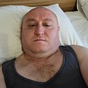 Знакомства: Валик, 45 лет, Москва