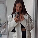 Знакомства: Лена, 28 лет, Екатеринбург