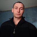 Знакомства: Руслан, 36 лет, Новониколаевка