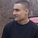 Знакомства: Денис, 22 года, Шахтерск