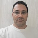 Знакомства: Артём, 27 лет, Казань