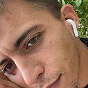 Знакомства: Олег, 28 лет, Волжский