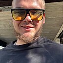 Знакомства: Виктор, 25 лет, Луганск