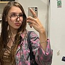 Знакомства: Dominique, 18 лет, Благовещенск