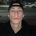 Знакомства: Дмитрий, 23 года, Тюмень