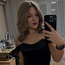 Знакомства: Валерия, 22 года, Великий Новгород