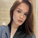 Знакомства: Кира, 18 лет, Санкт-Петербург