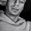 Знакомства: Кирилл, 21 год, Таганрог