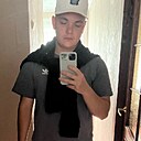 Знакомства: Виктор, 25 лет, Вилючинск