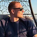 Знакомства: Георгий, 18 лет, Санкт-Петербург