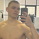 Знакомства: Дмитрий, 19 лет, Новосибирск