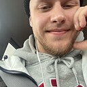 Знакомства: Денис, 26 лет, Селятино
