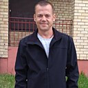 Знакомства: Максим, 41 год, Калининград