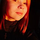 Знакомства: Надежда, 18 лет, Екатеринбург