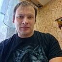 Знакомства: Виктор, 38 лет, Волхов