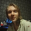 Знакомства: Денис, 18 лет, Волжский