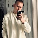 Знакомства: Олег, 24 года, Благовещенск