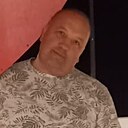 Знакомства: Виктор, 44 года, Симферополь