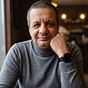 Знакомства: Андрей, 47 лет, Миоры