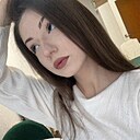 Знакомства: Диана, 18 лет, Солигорск