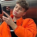 Знакомства: Роман, 25 лет, Новосибирск